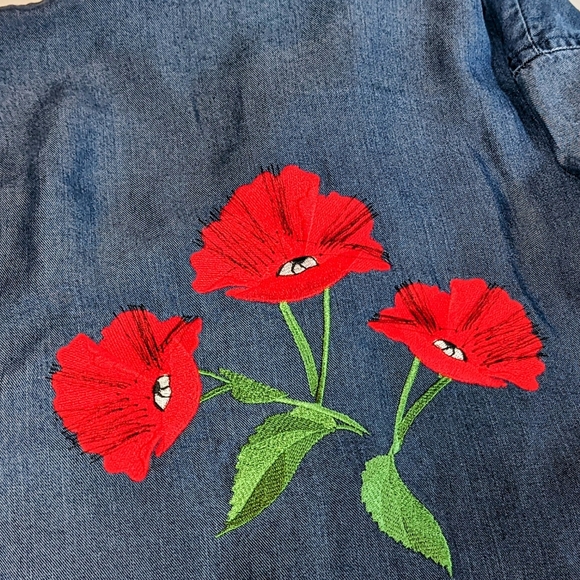 Denim Button Up Long sleeve blouse with beautiful floral embroidered back - Picture 3 of 6